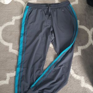 GapFit Joggers w/ pockets